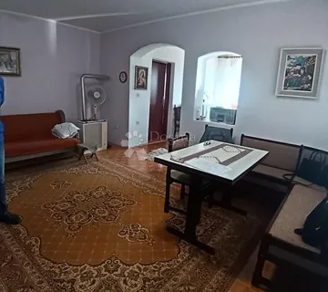 Kuća s mnogo opcija – velika parcela, Đakovo! - cover