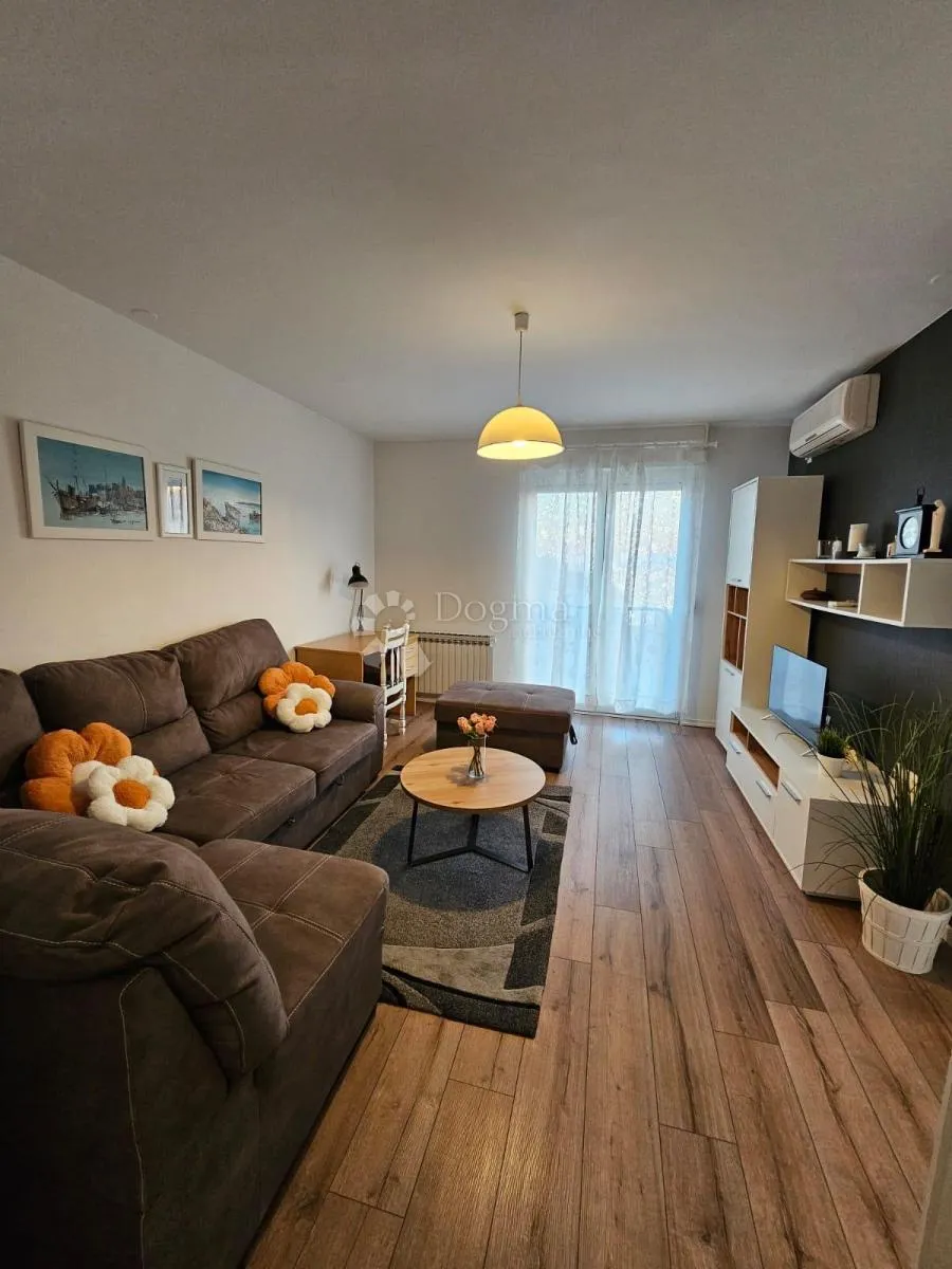 Obiteljski stan na Krnjevu - cover