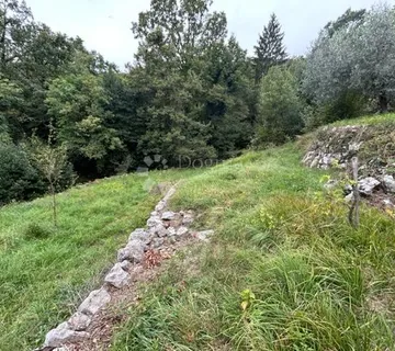 Bregi-građevinski teren 665m2 - cover