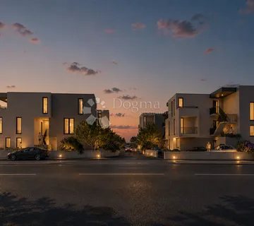 A1.2 – KAŠTEL NOVI; NOVOGRADNJA, 2S STAN S VELIKIM VRTOM (146 m²), LOĐA, POGLED NA MORE, PARKING, ODLIČNA LOKACIJA - Kaštel Novi, Kaštela
