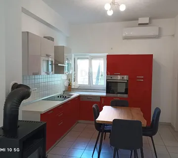 Rijeka, G. Drenova – Moderna etaža 95 m² s garažom i okućnicom - cover