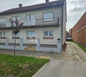 SNIŽENO!!Kuća s karakterom i mogućnostima  u Otoku! - cover