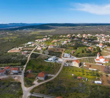 SUKOŠAN - DEBELJAK - GRAĐEVINSKO ZEMLJIŠTE 770 m2 - Debeljak, Sukošan