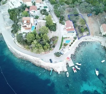 Korčula 1 red do mora sa GRAĐ DOZVOLOM
