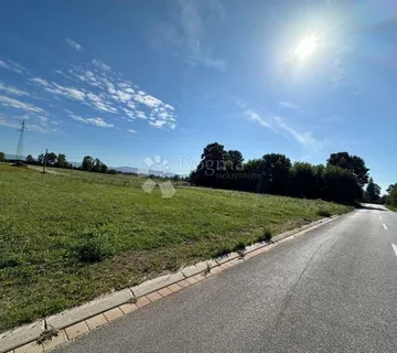 Građevinsko Zemljište U Blizini Centra Grada ,mirna Lokacija - Popovača Pazariška, Gospić