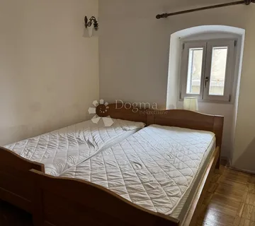 Kuća u staroj jezgri Baške - 15 m od plaže - Baška