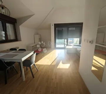 Moderan novouređen 4S stan Šalata - Zagreb