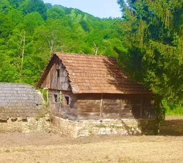 Impresivno imanje uz rijeku Koranu - Slunj
