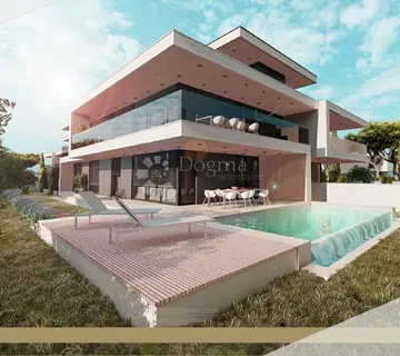 Stan s bazenom i vrtom blizu plaže – Rovinj, novogradnja