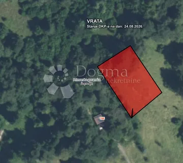 Zemljište s građevinskim potencijalom - Vrata, Fužine 824m2