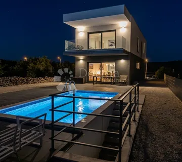 Vila Marina Vinišče 180 m2 - cover