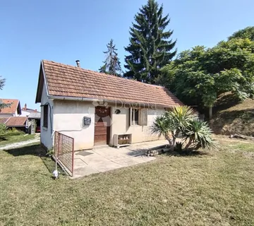 Mirno mjesto za život ili odmor – kuća u Milanovcu - cover