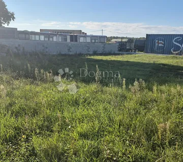 Građevinsko zemljište 474 m2 u industrijskoj zoni u Marčani - Marčana
