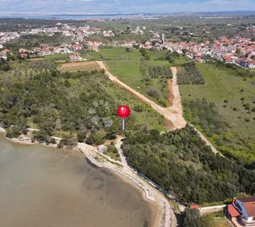 PRODAJA: Građevinsko zemljište, samo 20 metara od plaže – Zaton - Zaton, Nin