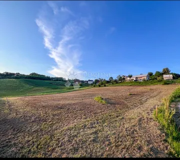 Škarićevo - građevinsko zemljište 830 m2 - Škarićevo, Krapina