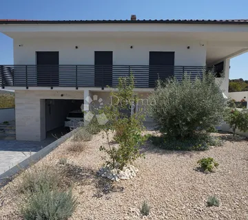 Luksuzna moderna vila s bazenom u Donjoj Jagodnji - Donja Jagodnja, Polača