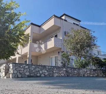ŠPARADIĆI, Kuća s 5 apartmana 50 m od mora! - cover