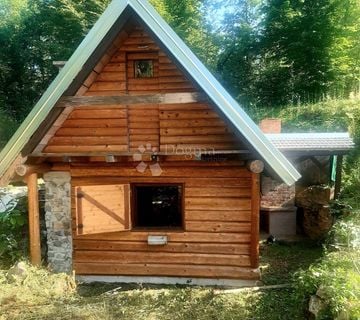Vikendica u šumi pokraj Ogulina - cover