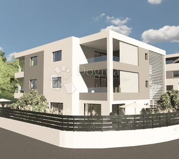 NOVOGRADNJA DVOSOBAN STAN S VRTOM KAŠTEL STARI - cover