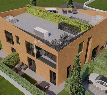 Poreč - jednosoban stan u prizemlju s dvorištem 4 km do mora - cover