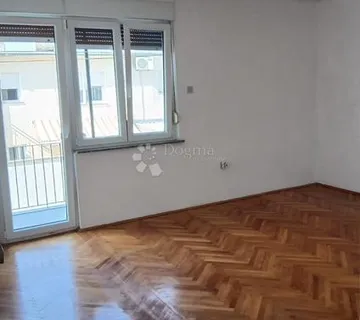 Ekskluzivno samo u Dogmi,Crikvenica-stan blizu centra! - cover