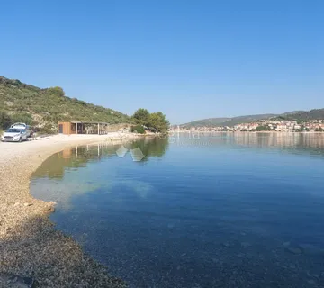 Marina – Zemljište prvi red do mora, 1.410 m² - NOVO!