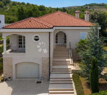 Prekrasna vila u Vodicama - Vodice