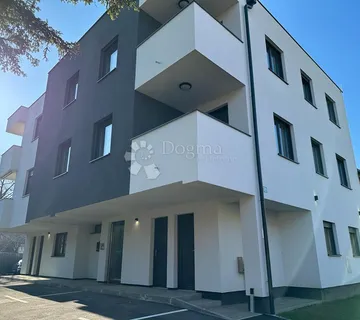 Useljiva novogradnja!! - Varaždin