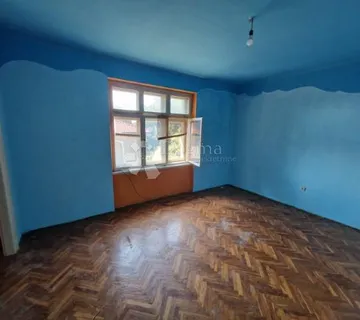 Etaža na najboljoj poziciji na Bulevardu - cover