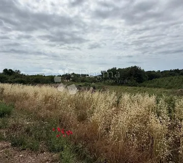 Građevinska Parcela U Blizini Pule - Loborika, Marčana