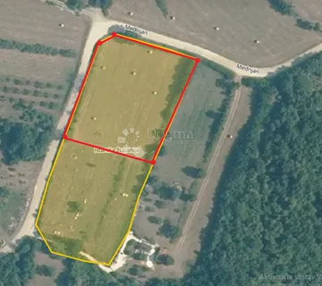 Poljoprivredno zemljišta – top lokacija uz asfaltiranu cestu - Peroj, Vodnjan