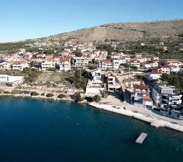 S6, prvi red do mora, bazen i krovna terasa, Grebaštica - Grebaštica, Šibenik