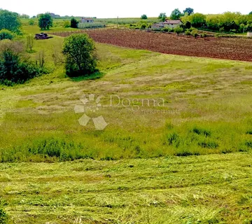 Građevinsko-poljoprivredno zemljište Vižinada