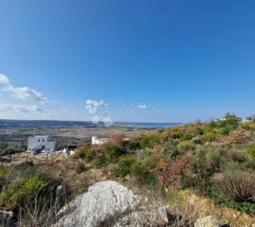 PODVRŠJE - RAŽANAC - GRAĐEVINSKO ZEMLJIŠTE 500 m2 - Radovin, Ražanac