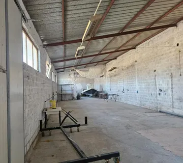 Hala 400m2 za najam - Novigrad/Bužinija - Bužinija, Novigrad
