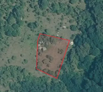 Poljoprivredno zemljište 1315m2 - Čabrunići, Svetvinčenat