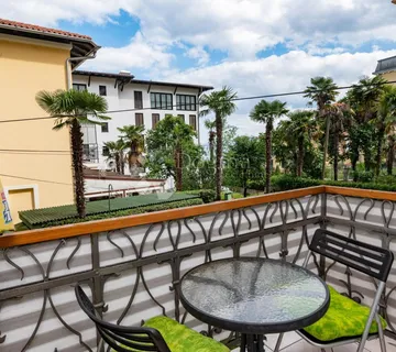 OPATIJA, Centar, dugoročan najam, 55 m2 - cover