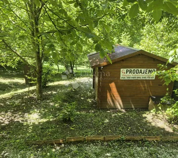 Zemljište sa dozvoljenom gradnjom objekta do 100m² nadomak Zaboka - cover