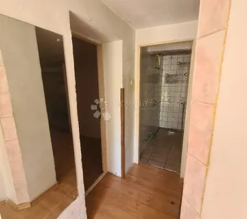 Kuća s potencijalom u Trnju!  - cover