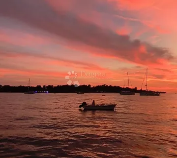 Predivan apartman blizu mora sa pogledom - cover