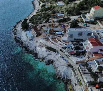 ČIOVO- TOP PRILIKA! STAN PRVI RED DO MORA - cover