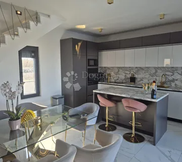  Privlaka - Moderno namještena luksuzna kuća s bazenom  - cover