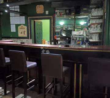 AKCIJA!Prilika za ugostitelje!Najam opremljenog caffe bara s velikim potencijalom za proširenje! - Đakovo