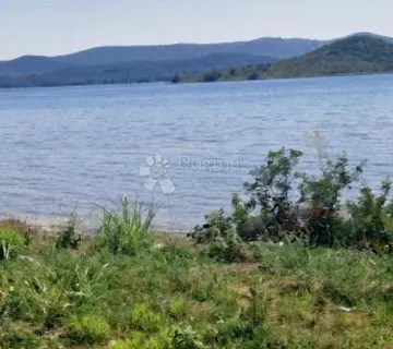 Hitno-zemljište sa građevinskom dozvolom, Starigrad - cover