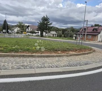 GRAĐEVINSKO ZEMLJIŠTE LIČKI OSIK UZ VODU 4640 m2 - Lički Osik, Gospić