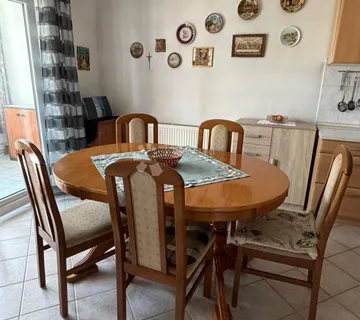 najam odličnog stana 72 m2 Kaštel Sućurac sa zasebnim ulazom, 250 mt od mora - Kaštel Sućurac, Kaštela