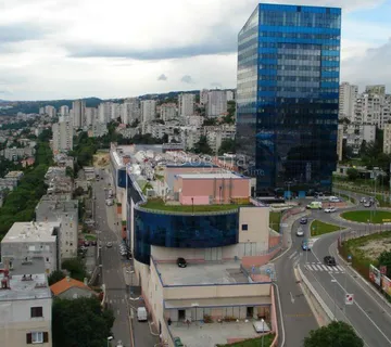 TOP LOKACIJA – Poslovni prostor u Tower centru - Rijeka