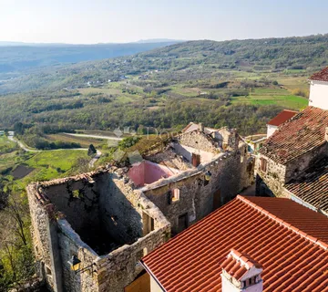 Tri Kuće U Starogradskoj Jezgri S Pogledom! - Pićan