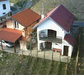 Dvije vikendice sa vinogradom na brijegu iznad Krapine! - Bobovje, Krapina