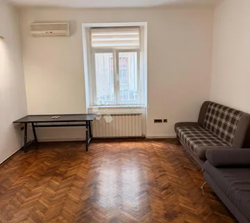 Građanski stan Ilica trg dr. Franje Tuđmana - Zagreb